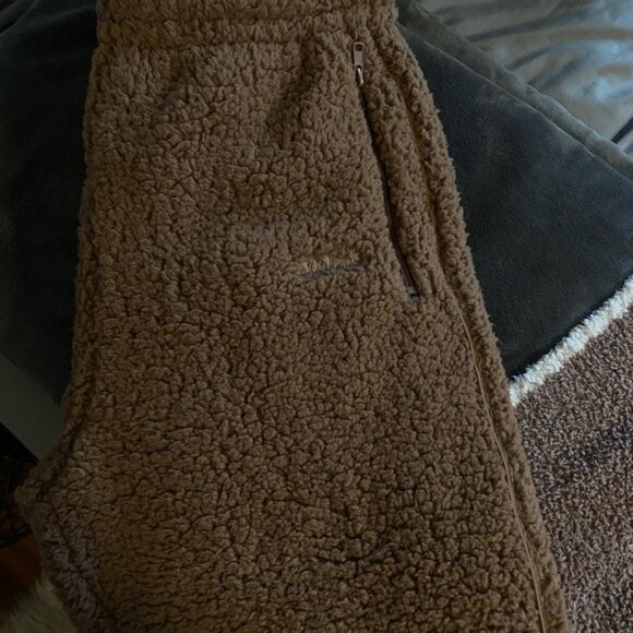 Skims Cozy Joggers - Picture 3 of 6